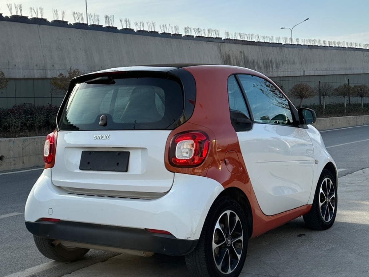 smart fortwo  2016款 1.0L 灰行俠特別版圖片