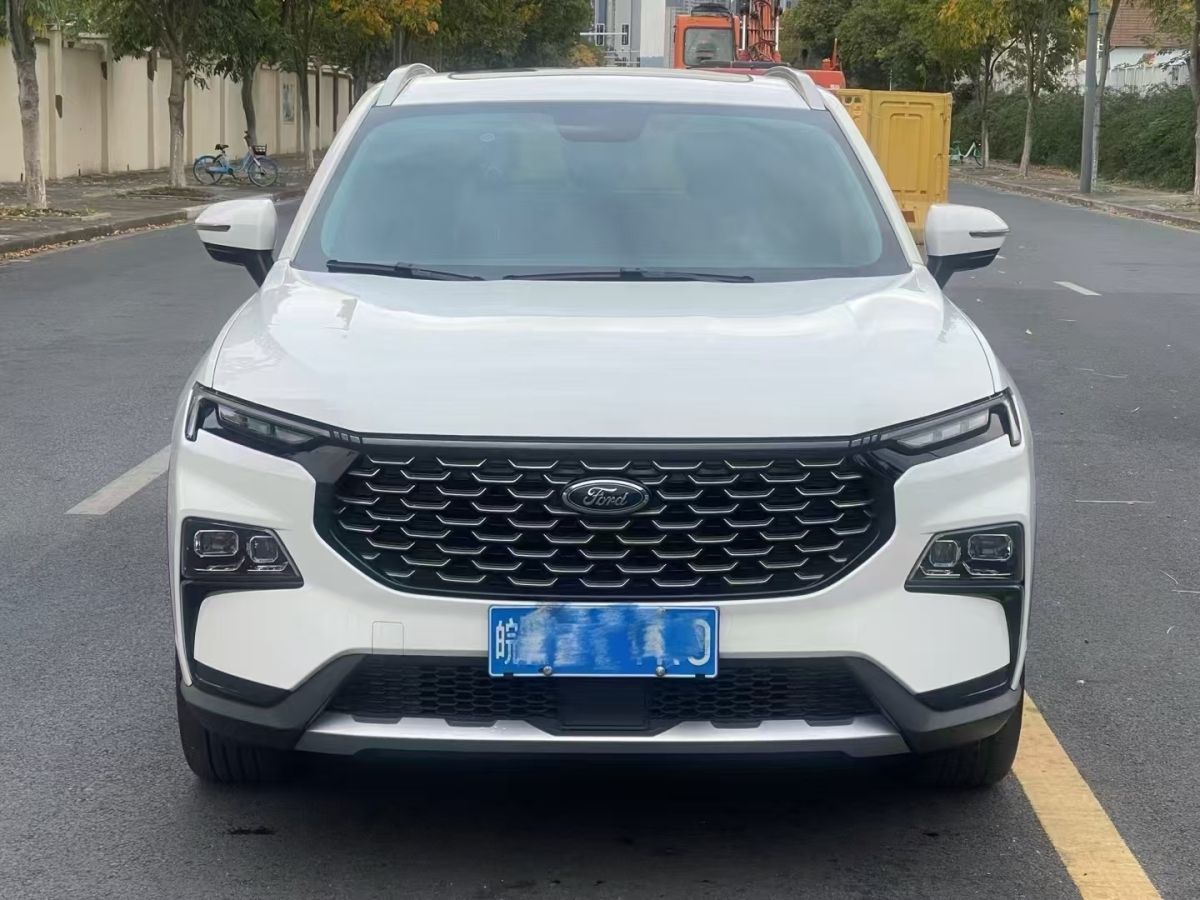 福特 領(lǐng)睿  2022款 EcoBoost 170 精領(lǐng)型圖片