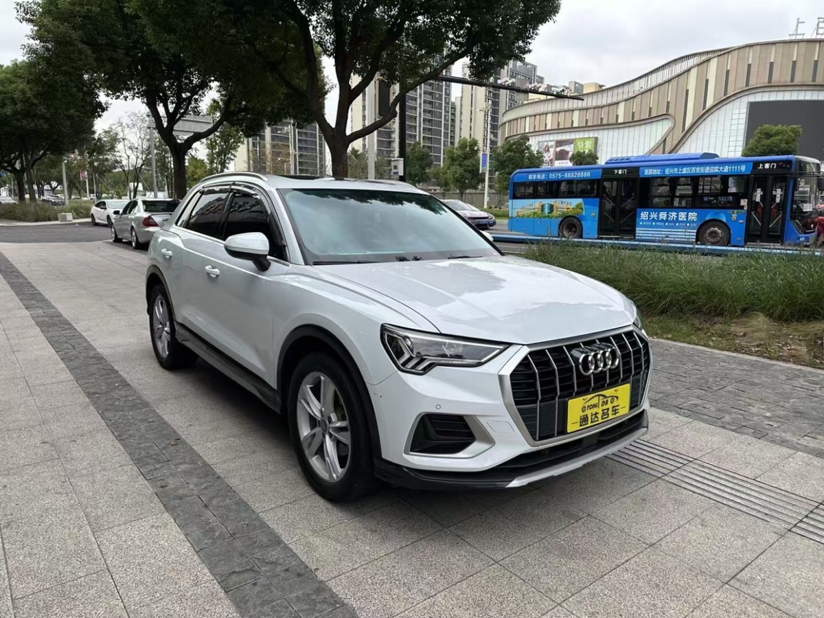 奧迪 奧迪Q3  2019款  35 TFSI 時尚致雅型圖片