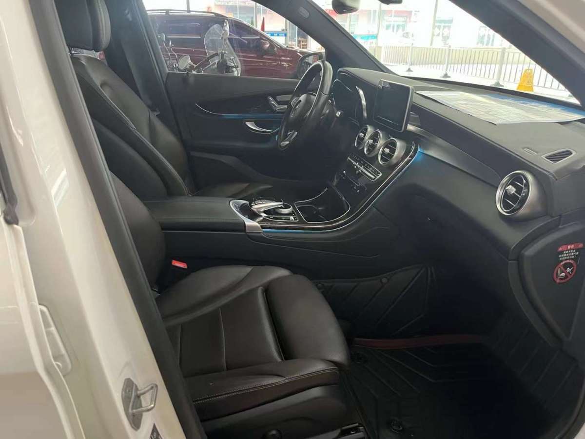 2019年6月奔馳 奔馳GLC  2019款 GLC 260 L 4MATIC 動(dòng)感型