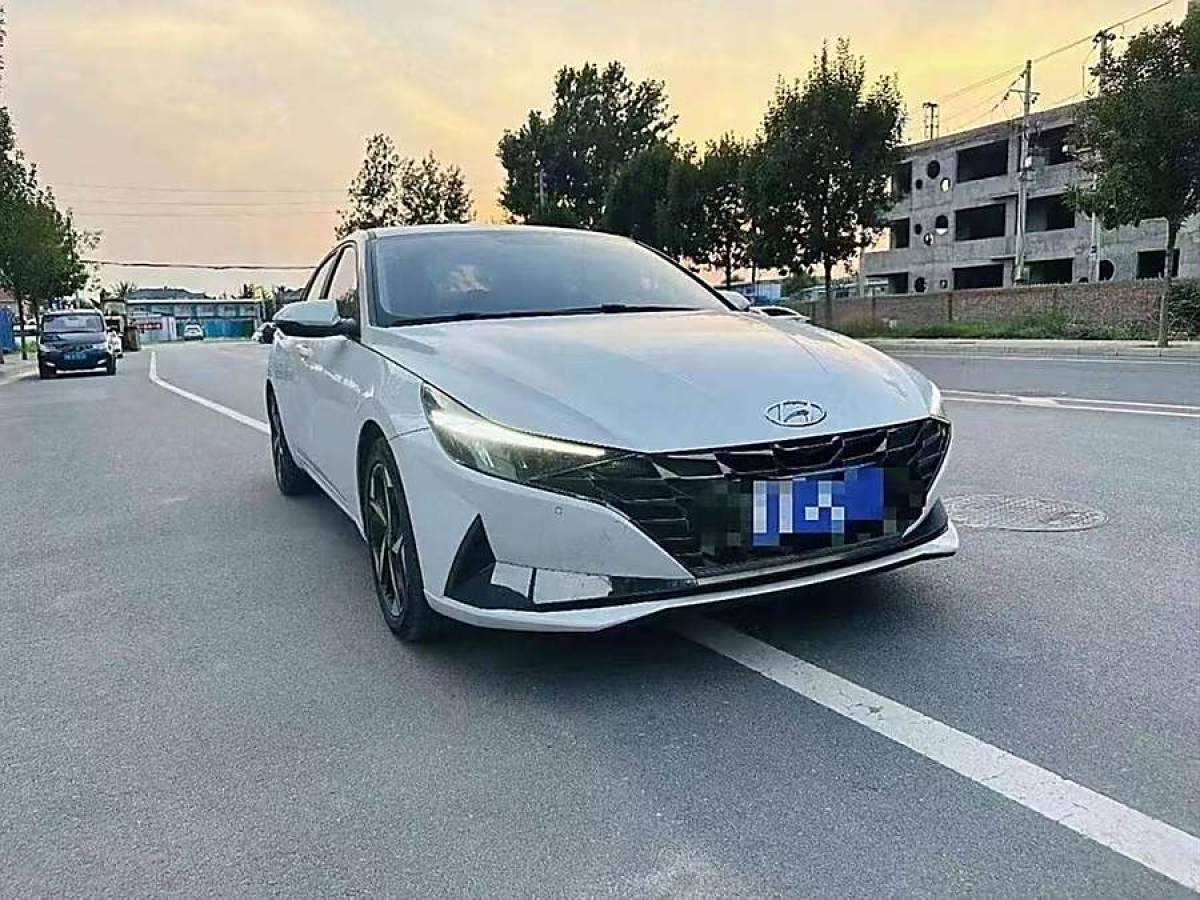 現(xiàn)代 伊蘭特  2021款 1.5L LUX尊貴版圖片