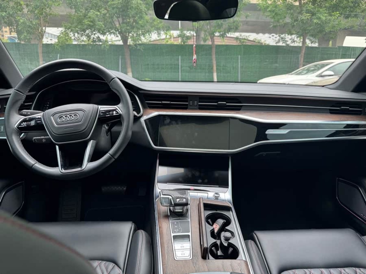 奧迪 奧迪A6L  2024款 45 TFSI 臻選動(dòng)感型圖片