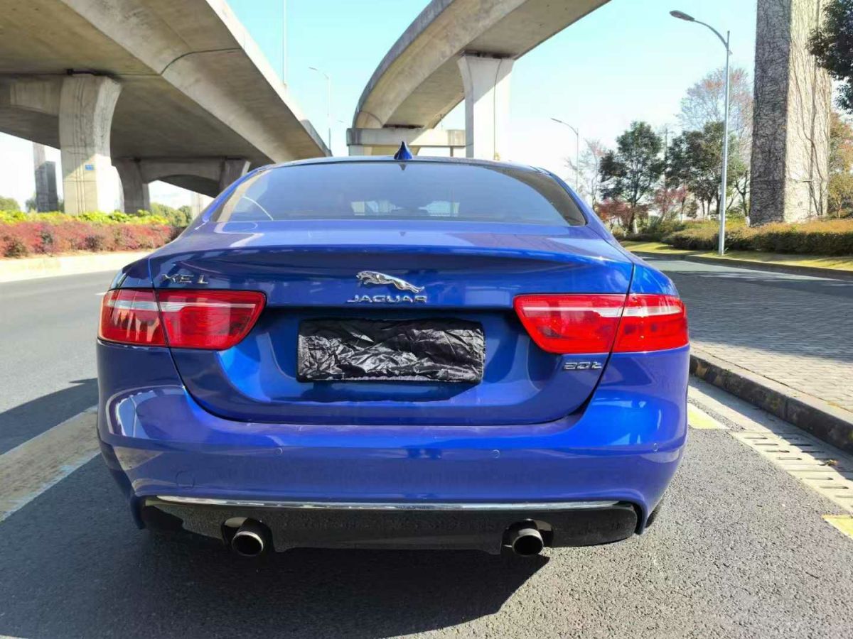 捷豹 XE  2018款 2.0T 200PS 兩驅(qū)R-Sport運動版圖片