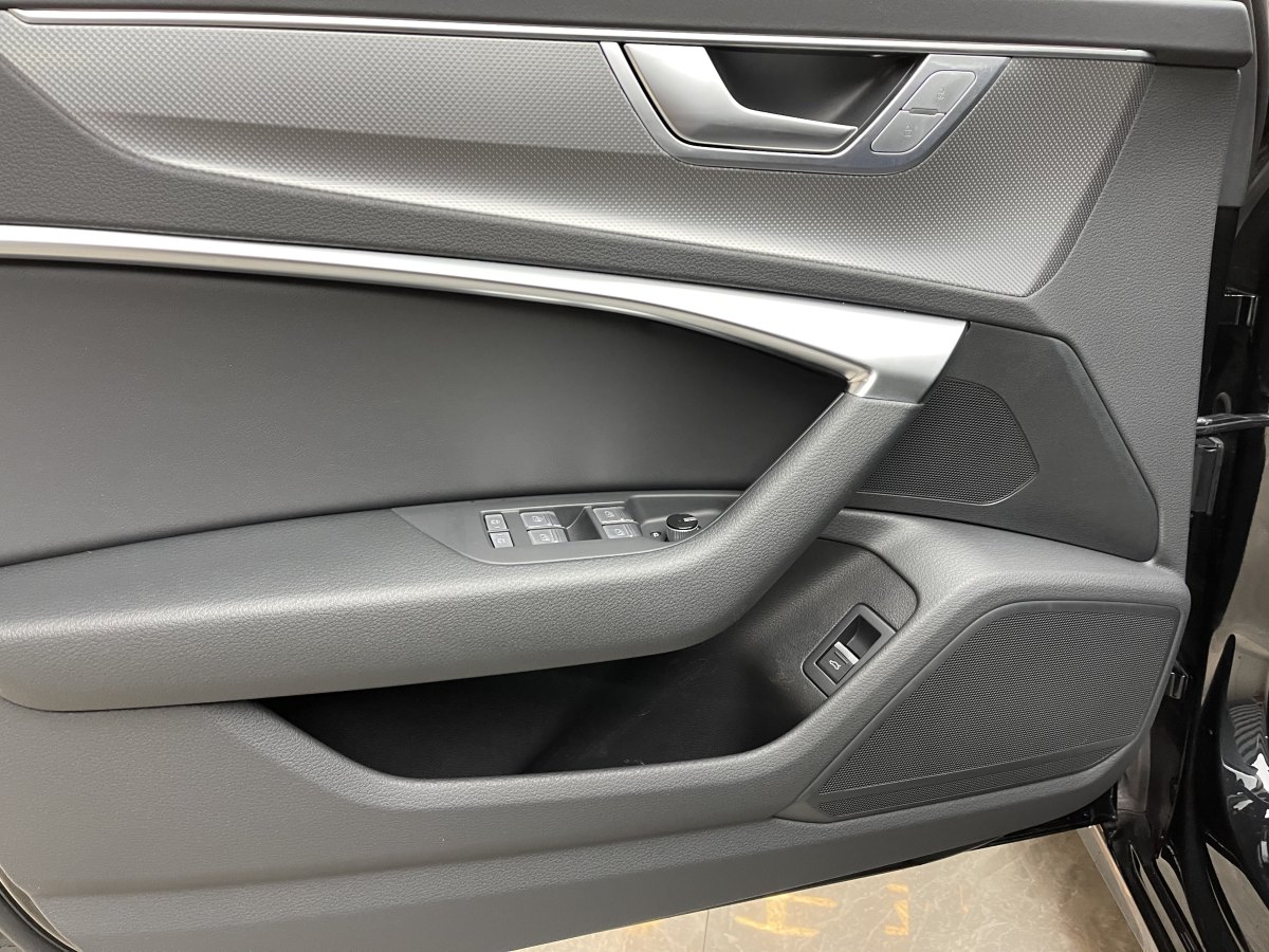 奧迪 奧迪A6L  2024款 45 TFSI 臻選動(dòng)感型圖片