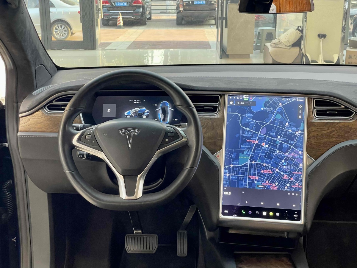 特斯拉 Model X  2016款 Model X 90D圖片