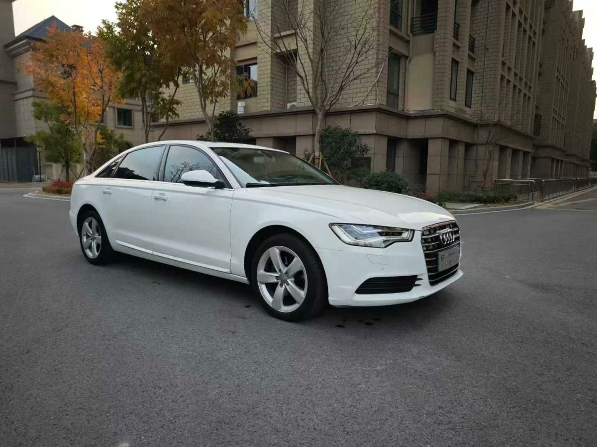 奧迪 奧迪A6L  2014款 A6L 2.8 FSI 35 FSI quattro豪華型圖片