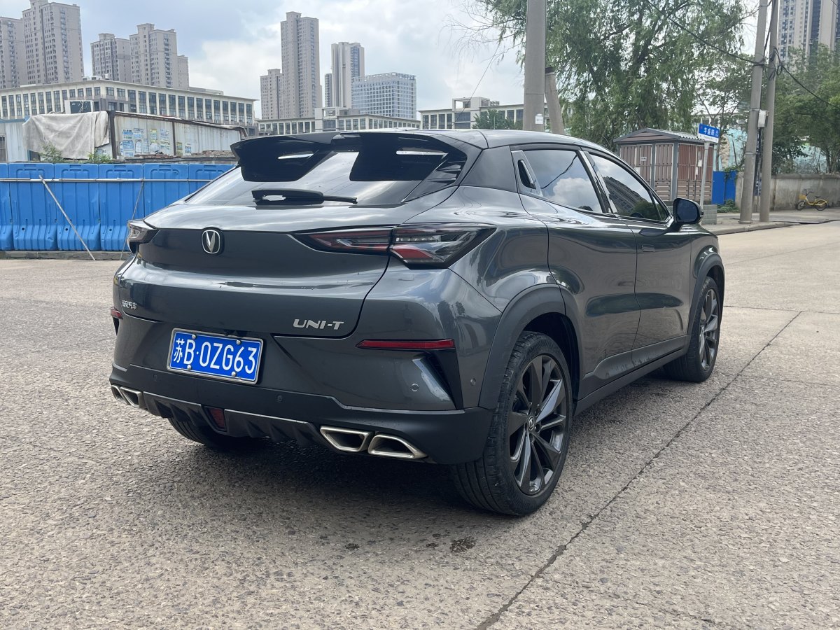 2021年8月長(zhǎng)安 UNI-T  2021款 1.5T 運(yùn)動(dòng)版 旗艦型