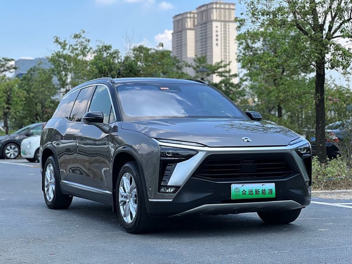 蔚來 ES8  2020款 415KM 基準(zhǔn)版 七座版圖片