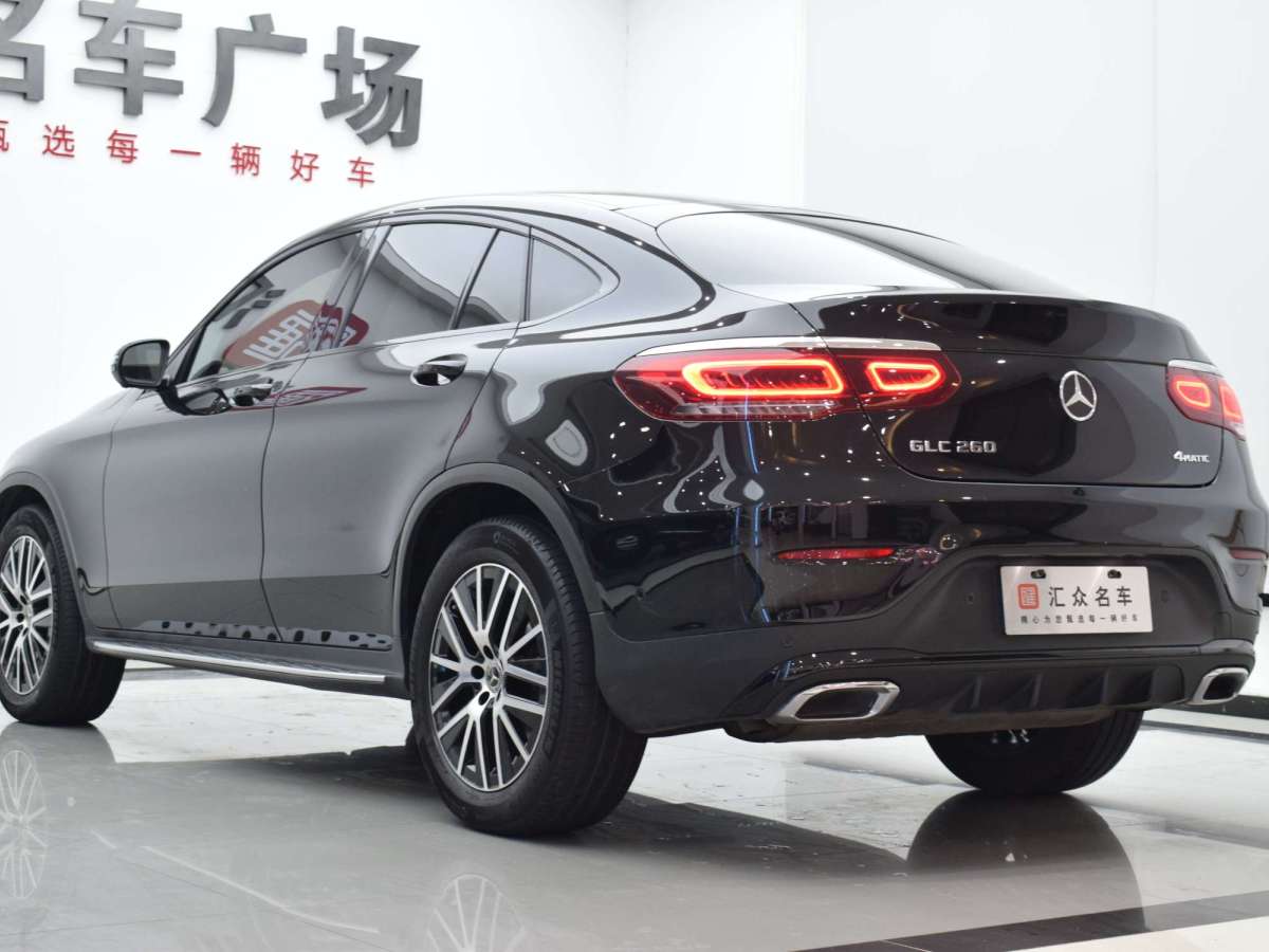 奔馳 奔馳GLC  2023款 改款 GLC 260 4MATIC 轎跑SUV圖片