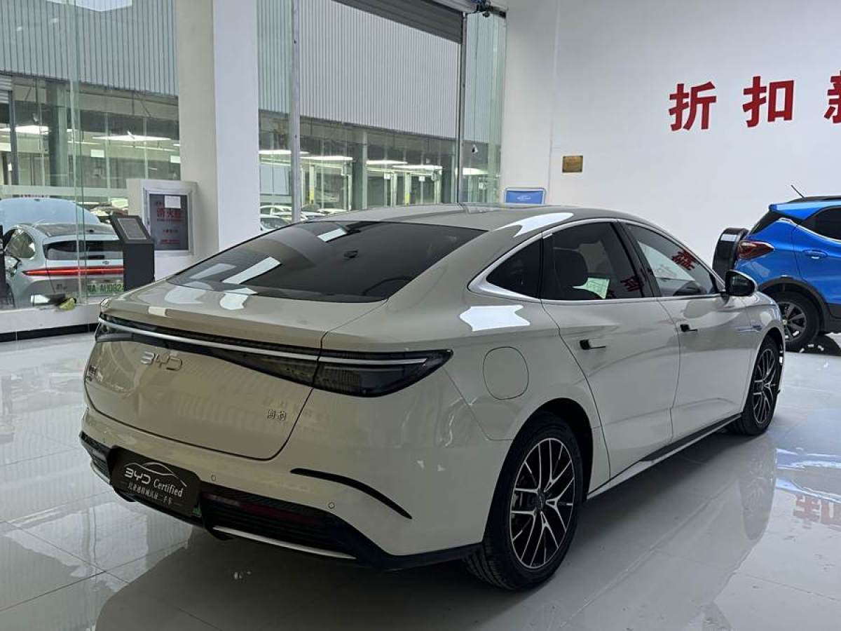 比亞迪 海豹  2023款 DM-i 1.5L 121km 尊貴型圖片