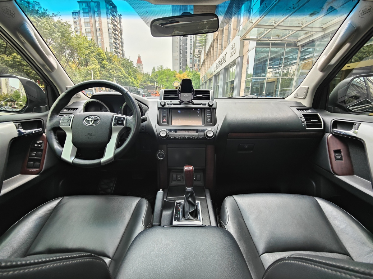 2016年6月丰田 普拉多  2016款 3.5L 自动TX-L NAVI
