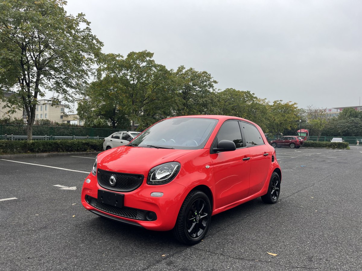 smart forfour  2016款 1.0L 52千瓦靈動版圖片