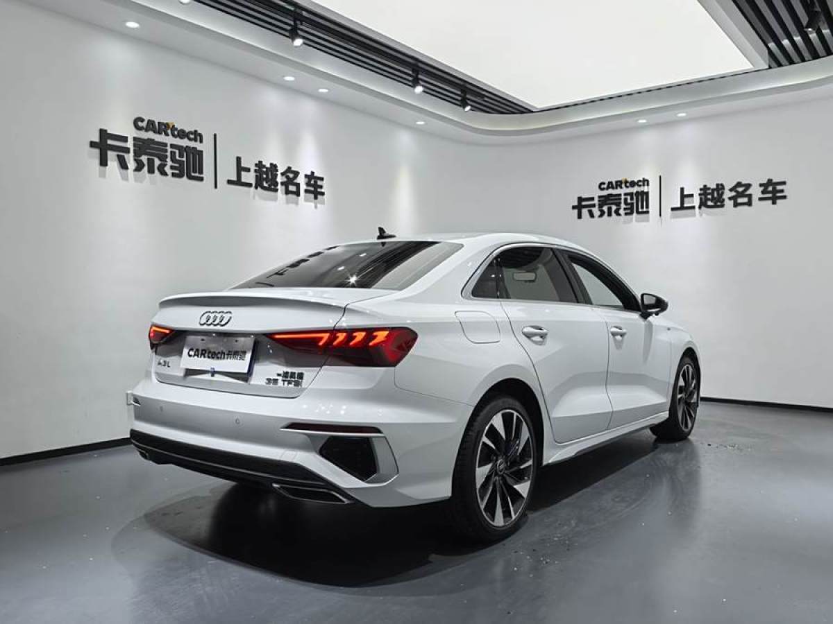 2023年5月奧迪 奧迪A3  2023款 改款 A3L Limousine 35 TFSI 時尚運動型