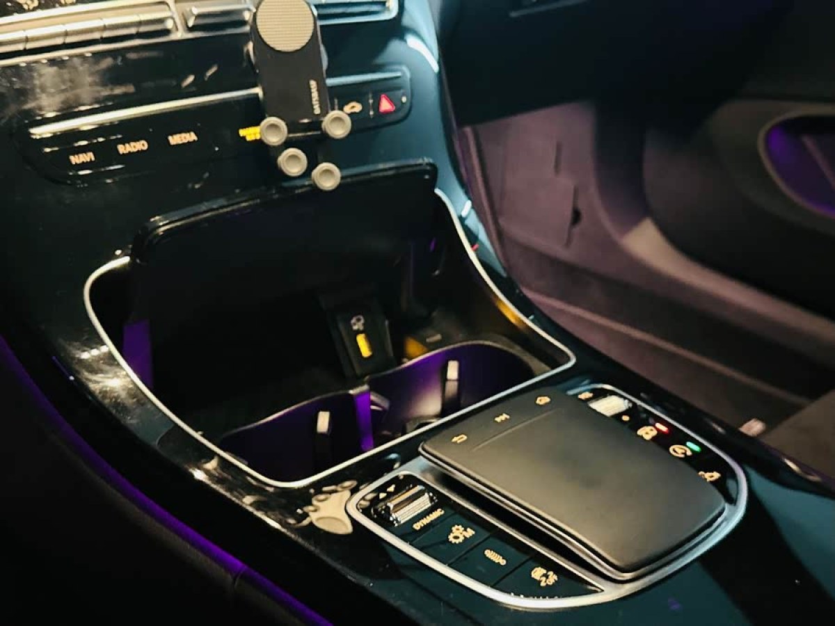 奔馳 奔馳C級(jí)AMG  2019款 AMG C 63 轎跑車圖片