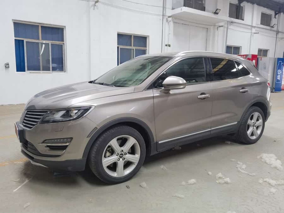 林肯 MKC  2016款 2.0T 兩驅(qū)尊享版圖片