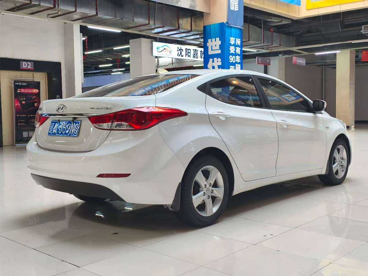 現(xiàn)代 朗動  2012款 1.6L 手動時尚型圖片