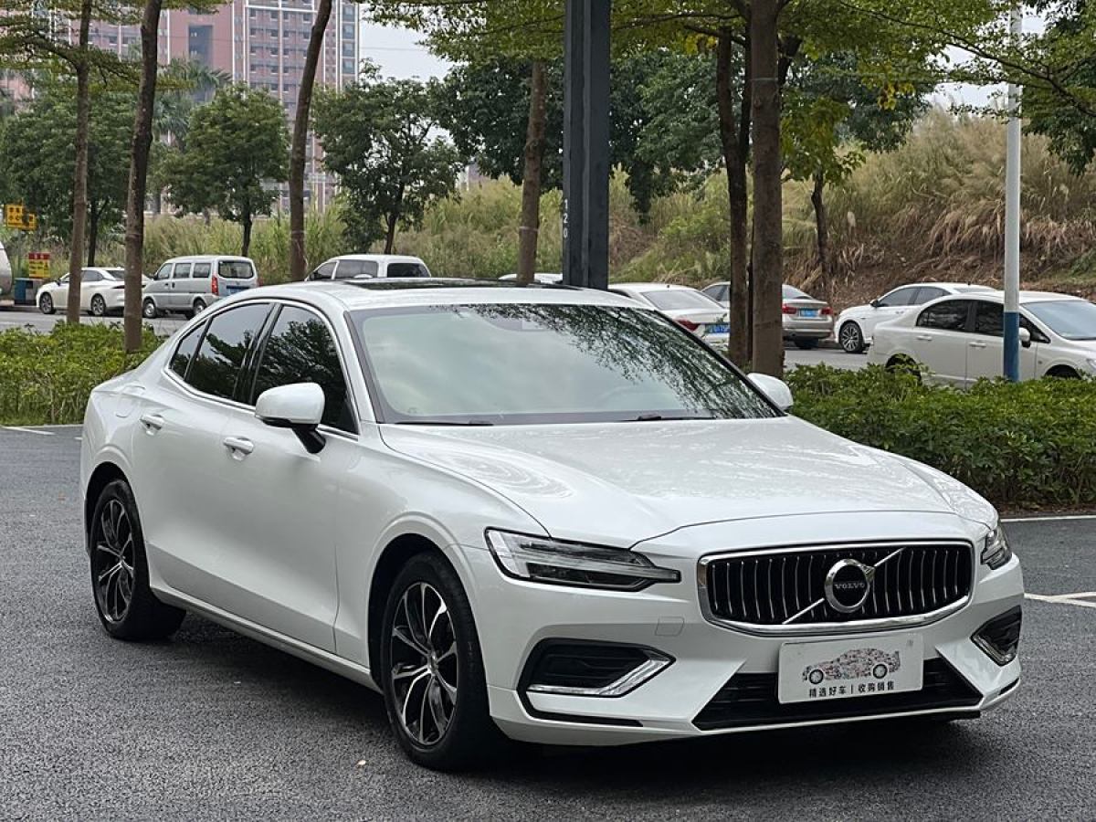 沃爾沃 S60L  2021款 T4 智逸豪華版圖片