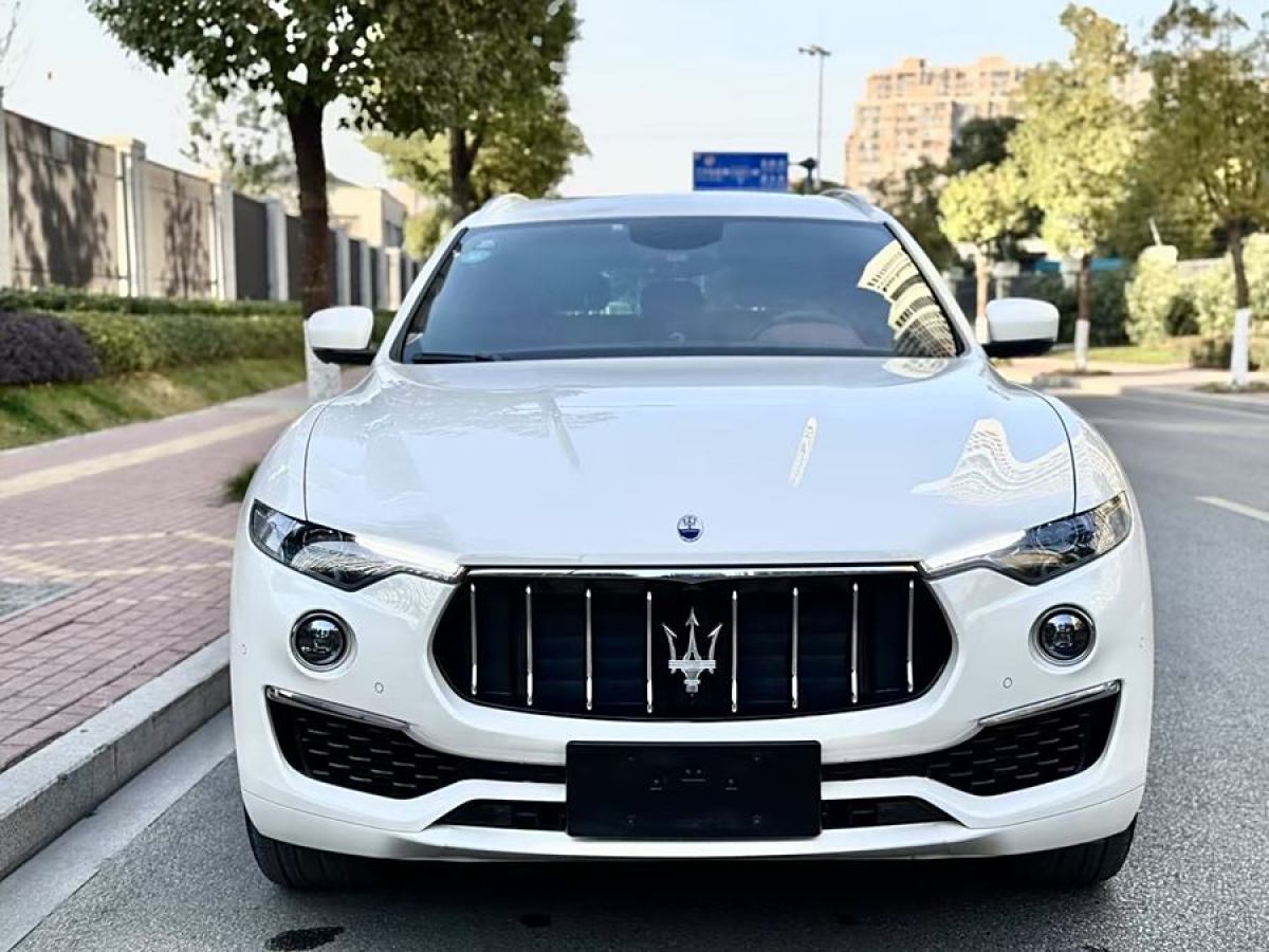 瑪莎拉蒂 Levante  2019款 3.0T 350Hp 豪華版 國(guó)VI圖片