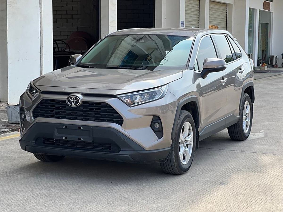 豐田 RAV4榮放  2023款 2.0L CVT兩驅(qū)都市版圖片