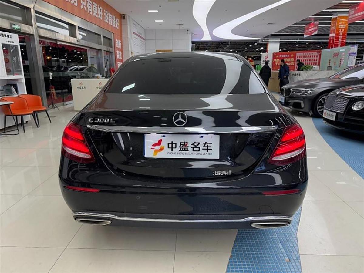 奔馳 奔馳E級  2019款 改款 E 300 L 豪華型圖片