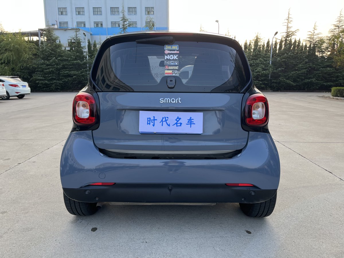 smart fortwo  2015款 1.0L 52千瓦硬頂激情版圖片