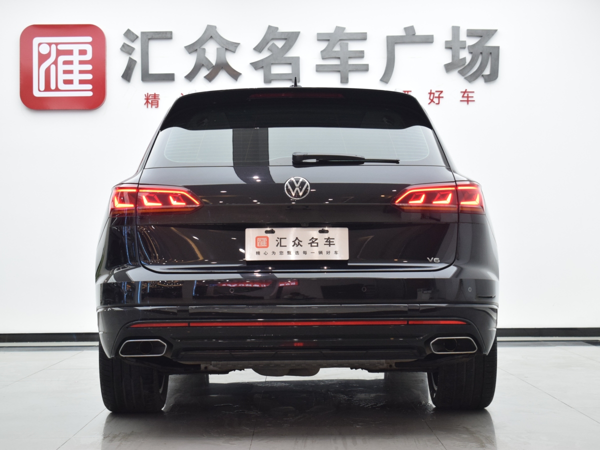 大眾 途銳  2022款 3.0TSI 銳享版 曜黑運(yùn)動(dòng)套裝圖片