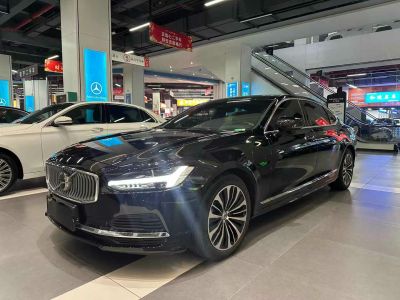 2023年1月 沃爾沃 S90新能源 T8插電式混合動(dòng)力 四驅(qū)長(zhǎng)續(xù)航智逸豪華版圖片