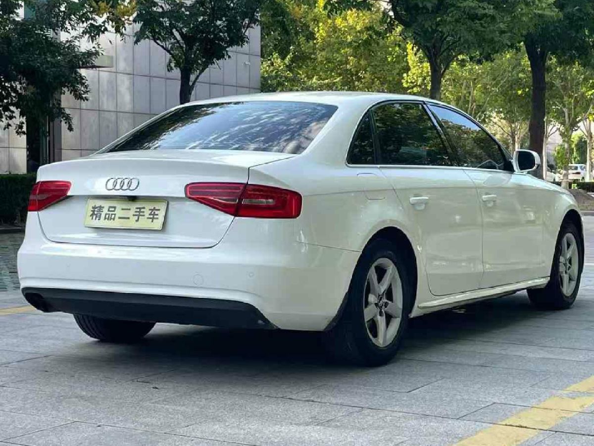 奧迪 奧迪A4L  2013款 A4L 30TFSI 手動(dòng)舒適型圖片