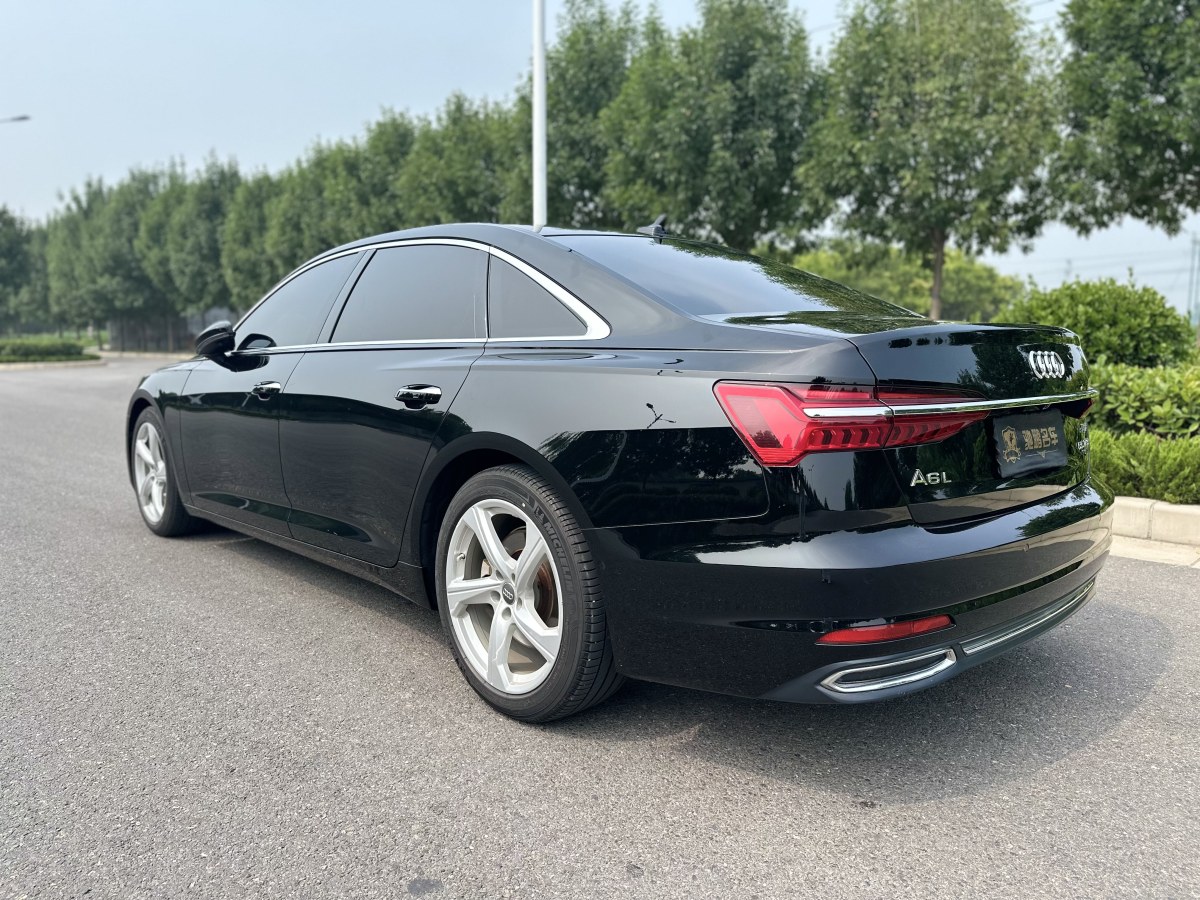 奥迪 奥迪A6L  2019款 55 TFSI quattro 尊享致雅型图片