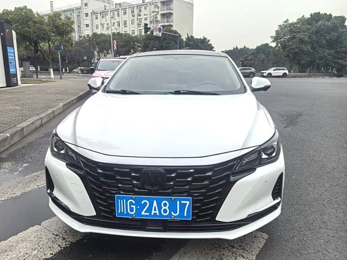 長(zhǎng)安 銳程CC  2022款 藍(lán)鯨版 1.5T DCT豪華型圖片