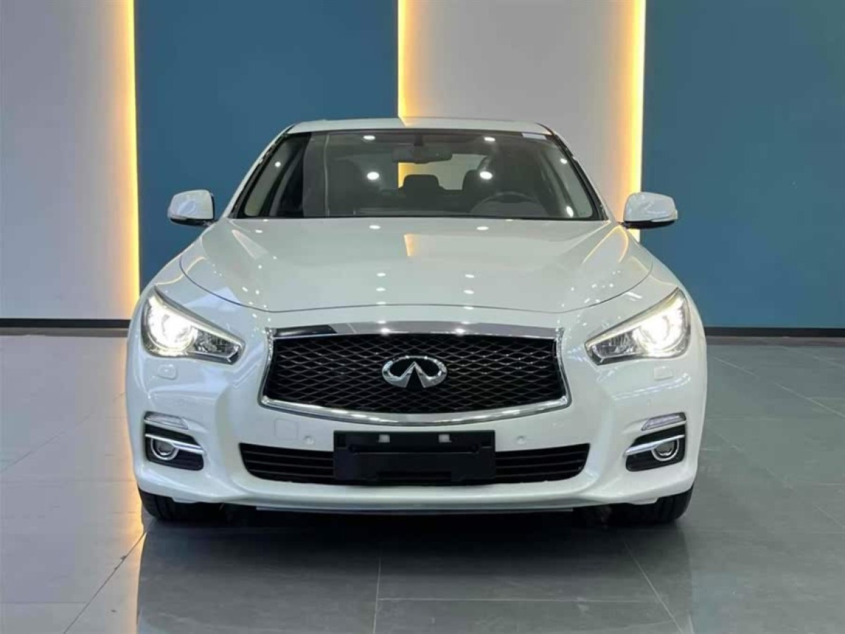 英菲尼迪 Q50L  2016款 2.0T 悅享版圖片