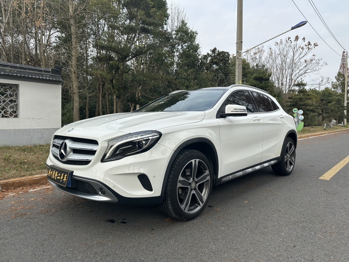 奔馳 奔馳GLA  2015款 GLA 220 4MATIC 豪華型圖片