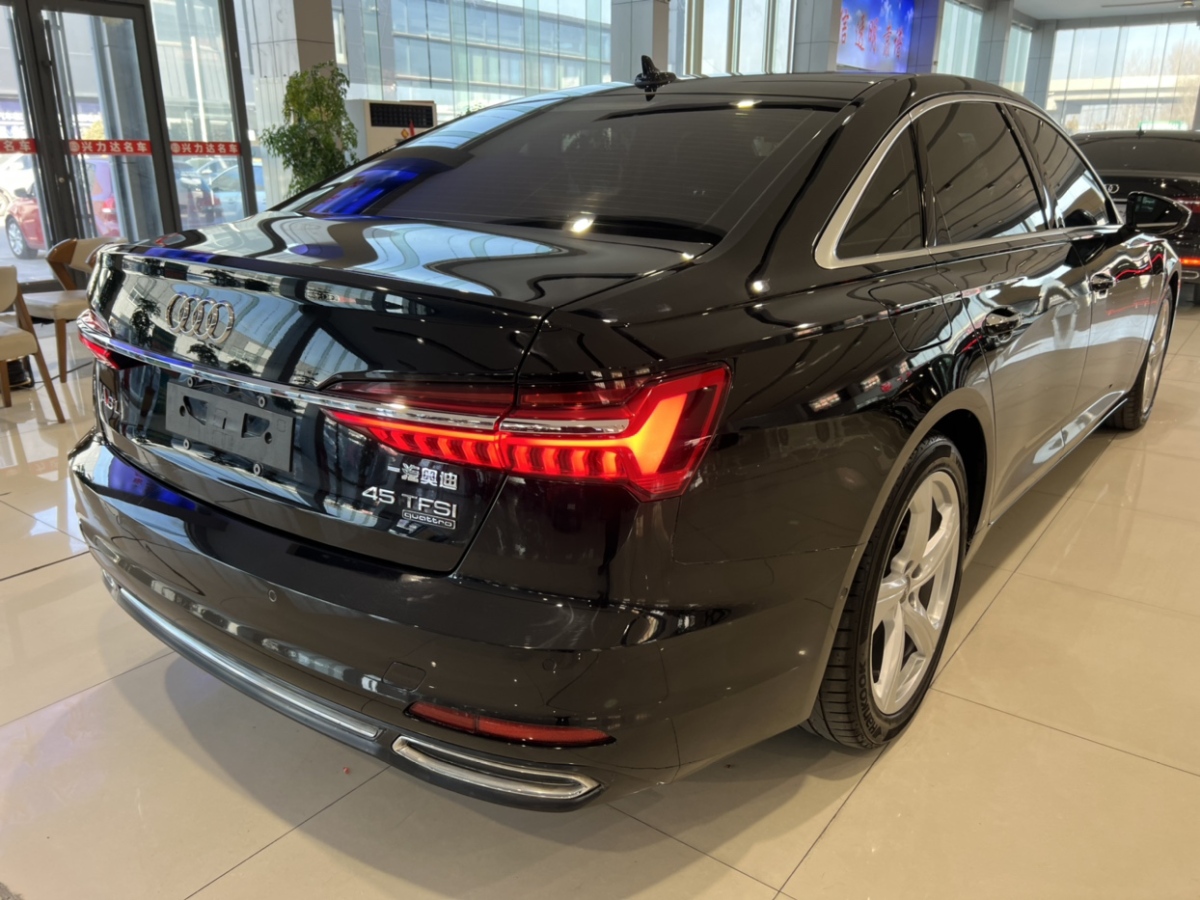 奧迪 奧迪A6L  2021款 45 TFSI quattro 臻選致雅型圖片