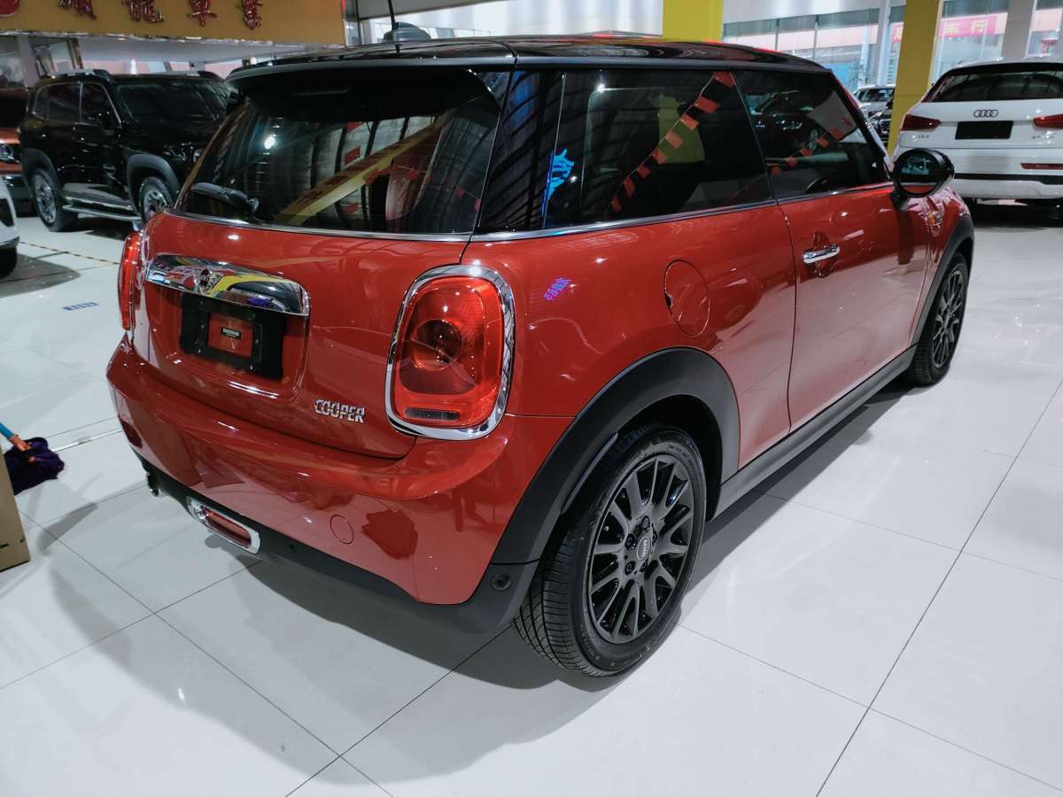 MINI MINI  2018款 1.5T COOPER 色彩紀(jì)念版圖片