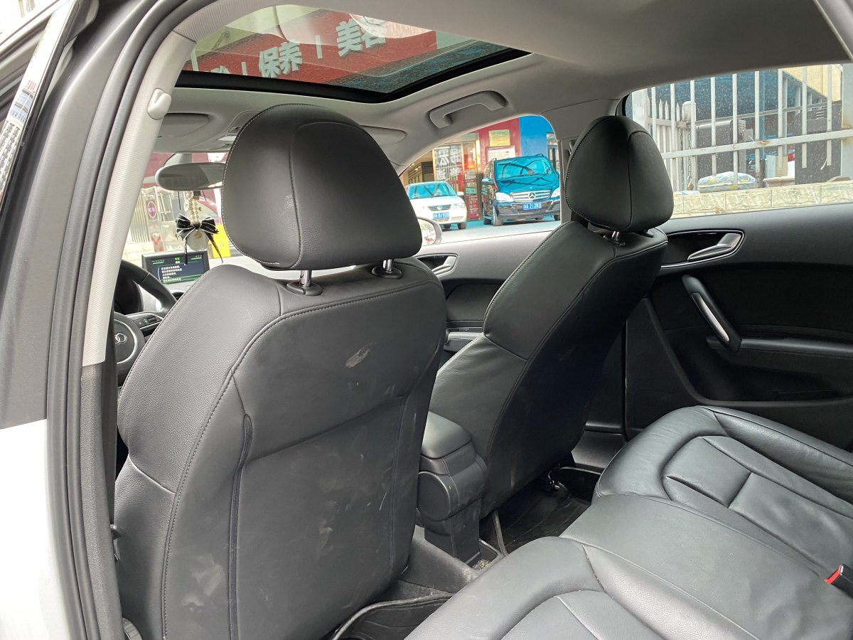 2014年4月奥迪 奥迪A1  2014款 30 TFSI Sportback舒适型