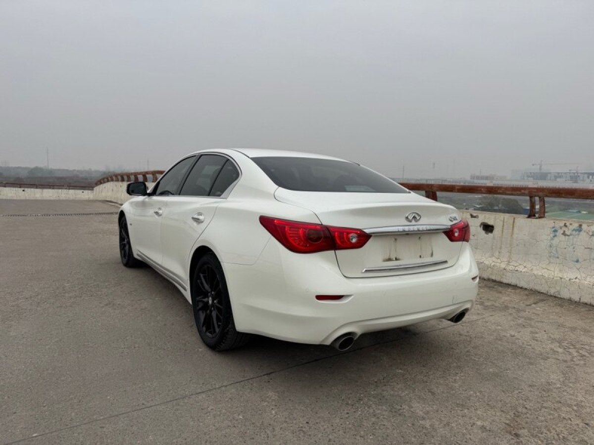 英菲尼迪 Q50L  2016款 2.0T 悅享版圖片