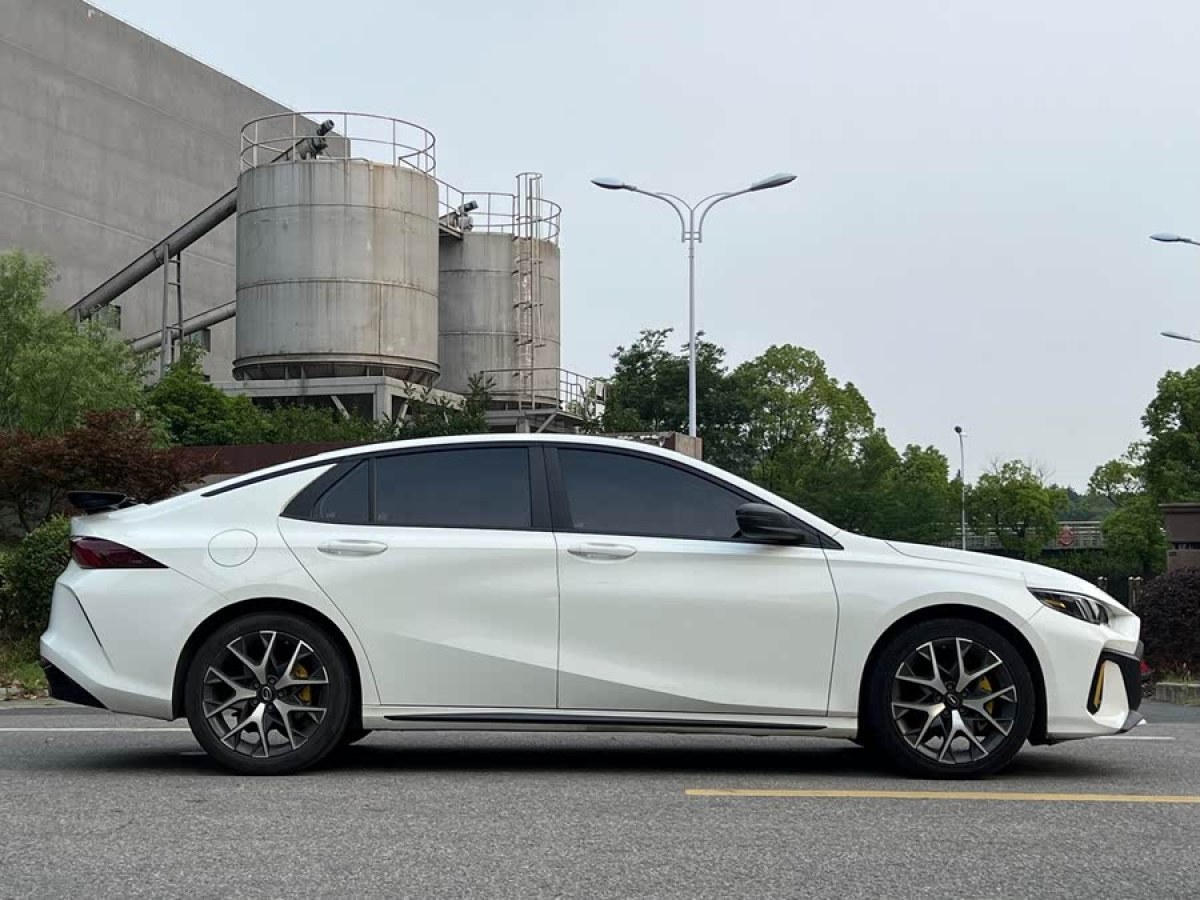 廣汽傳祺 影豹  2021款 270T 影豹J15版圖片