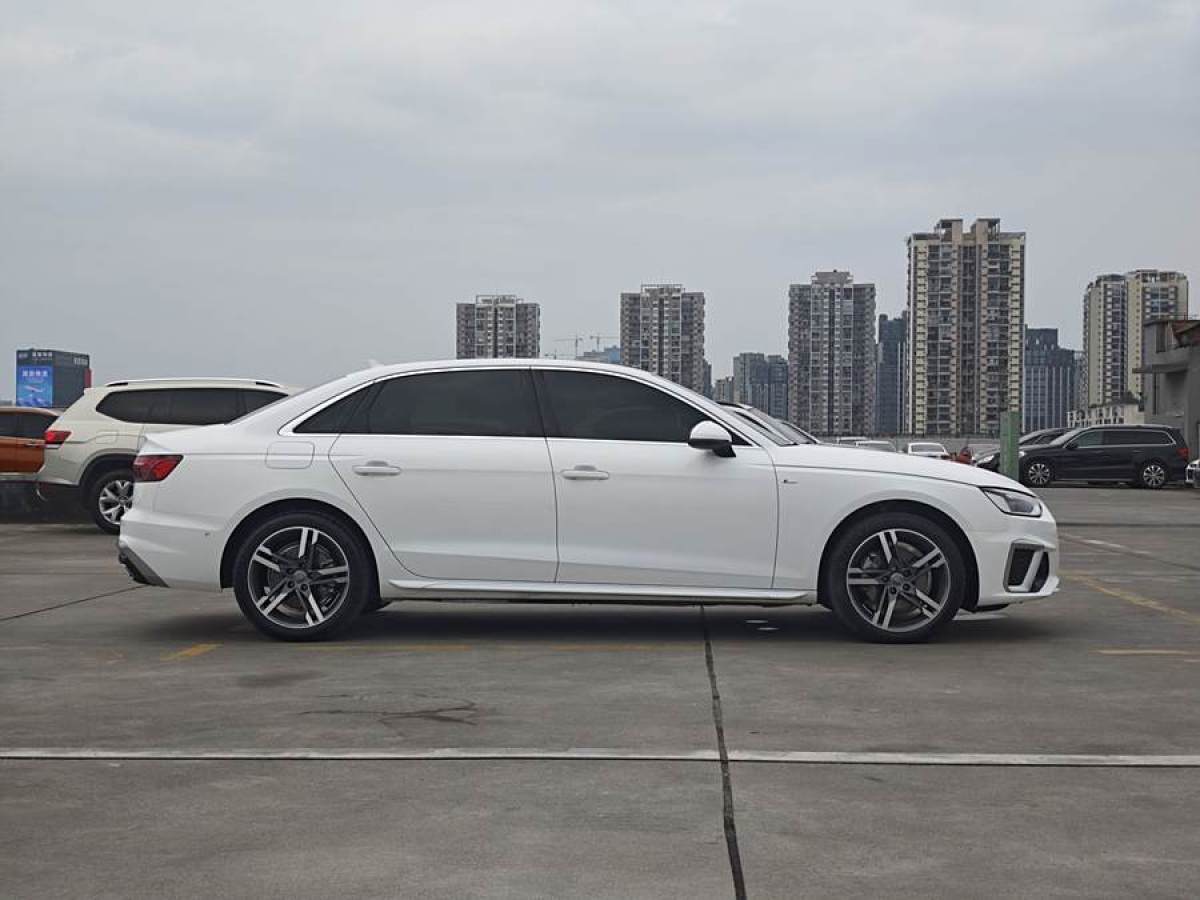 奧迪 奧迪A4L  2020款 40 TFSI 豪華動(dòng)感型圖片