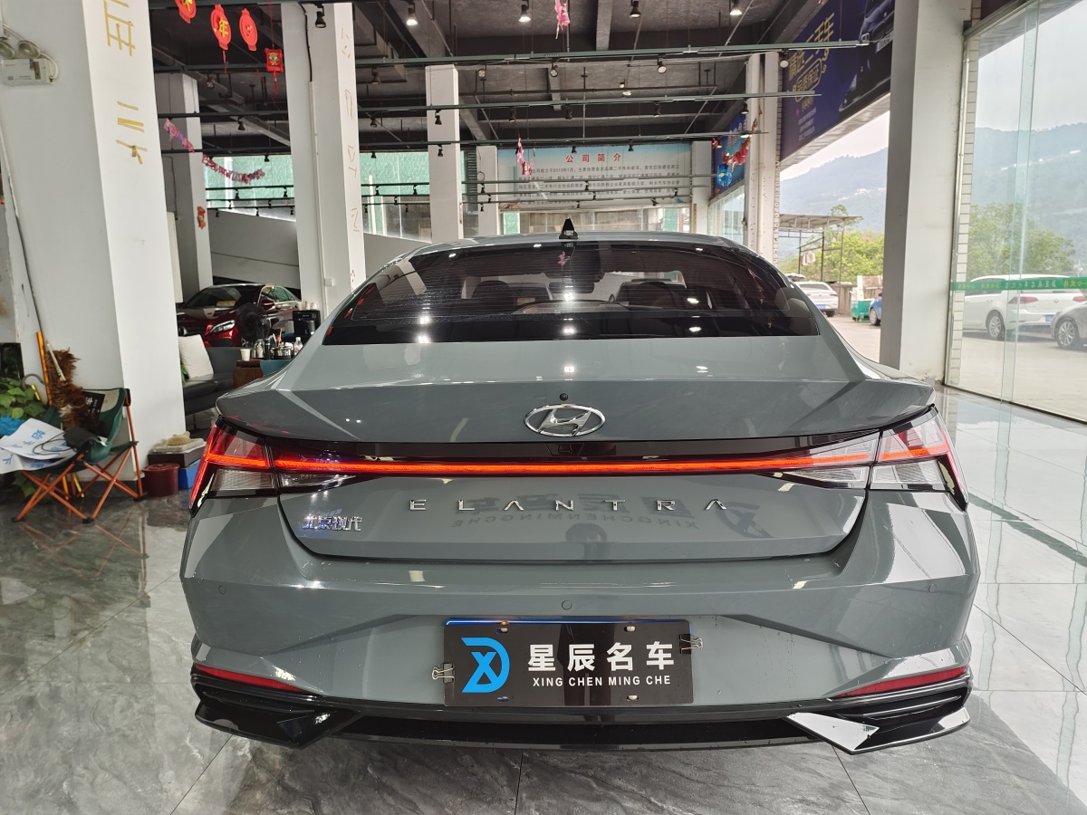 現(xiàn)代 伊蘭特  2022款 1.5L CVT LUX尊貴版圖片