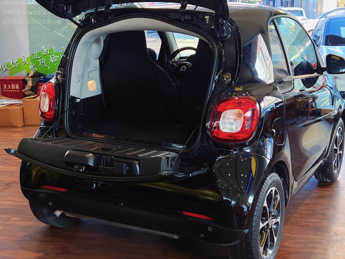 smart fortwo  2015款 1.0L 52千瓦硬頂激情版圖片