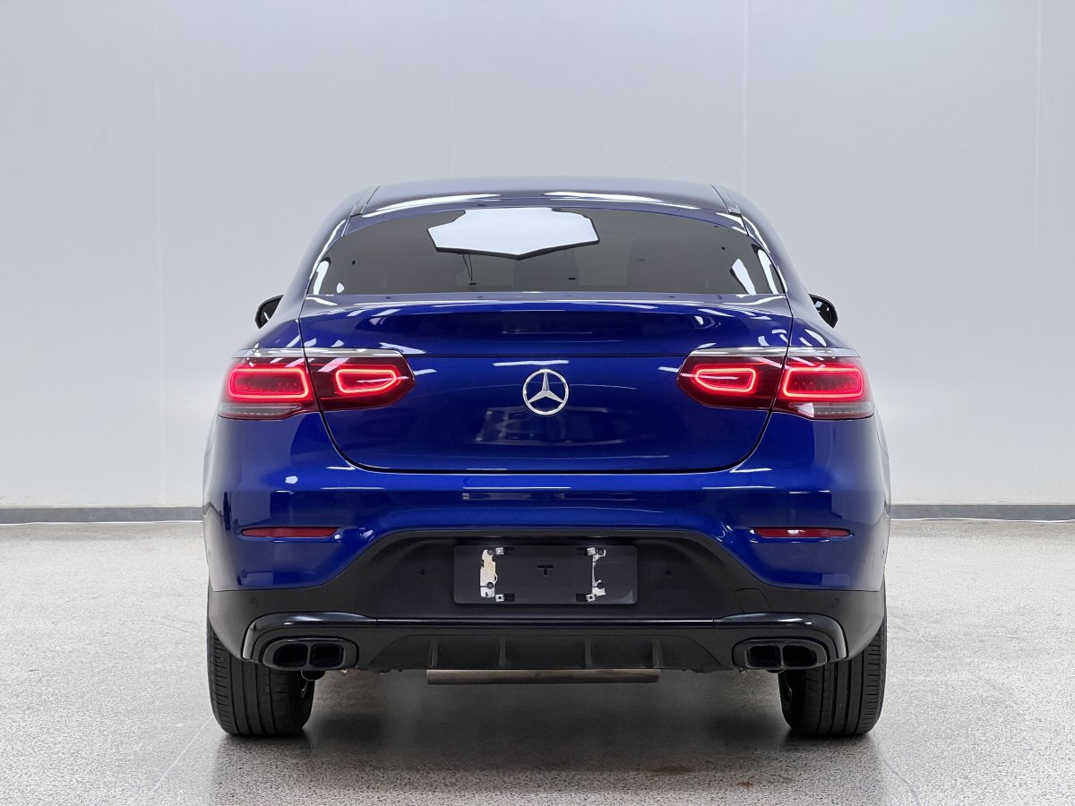 2021年6月奔馳 奔馳GLC  2023款 GLC 300 4MATIC 轎跑SUV