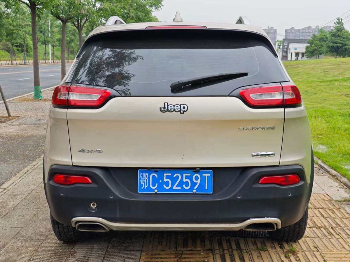 Jeep 自由光  2015款 2.4L 精英版圖片