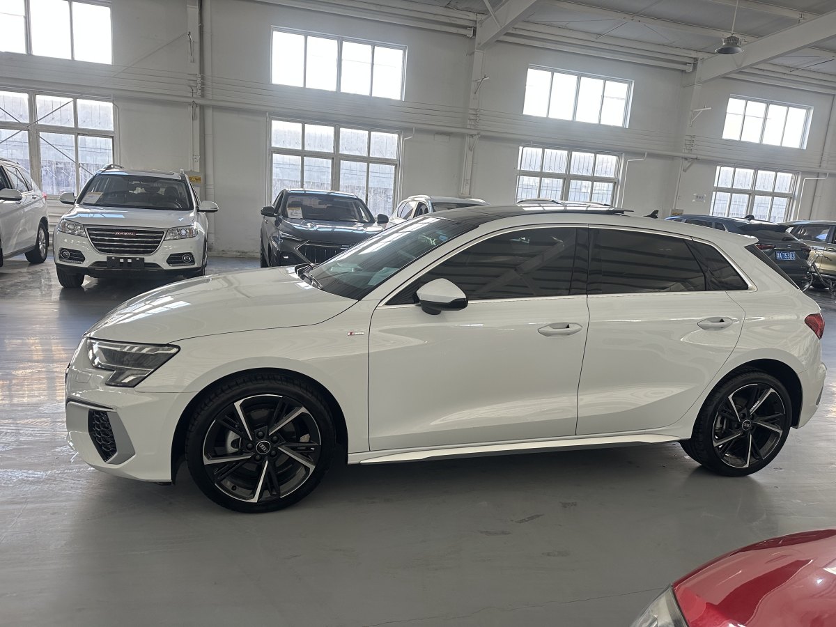 奧迪 奧迪A3  2022款 Sportback 35 TFSI 時(shí)尚運(yùn)動(dòng)型圖片