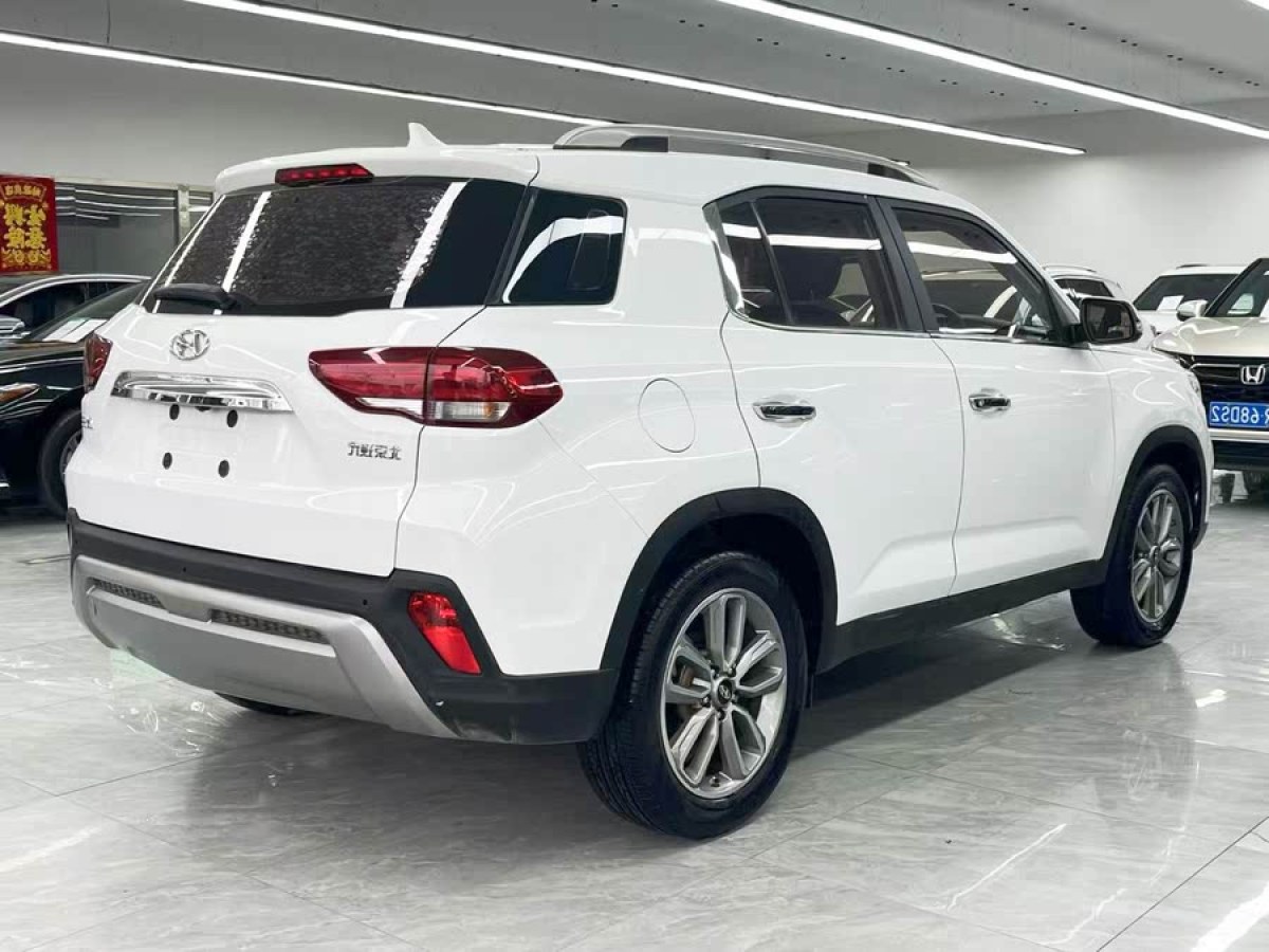 現(xiàn)代 ix35  2018款 2.0L 自動兩驅(qū)智勇?暢享版圖片