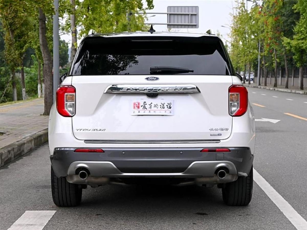 福特 探險(xiǎn)者  2023款 EcoBoost 285 四驅(qū)鈦金版 6座圖片