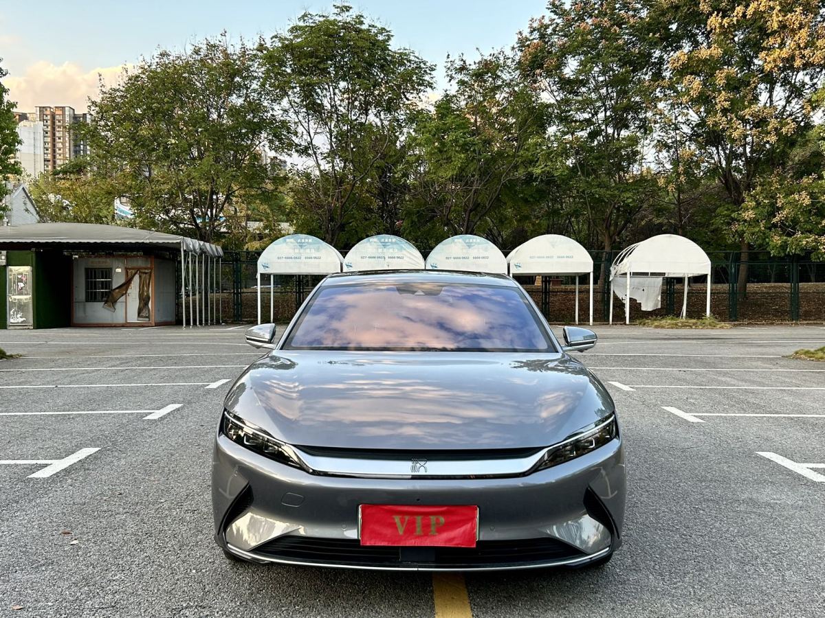 2021年11月比亞迪 漢  2021款 EV 標準續(xù)航版豪華型