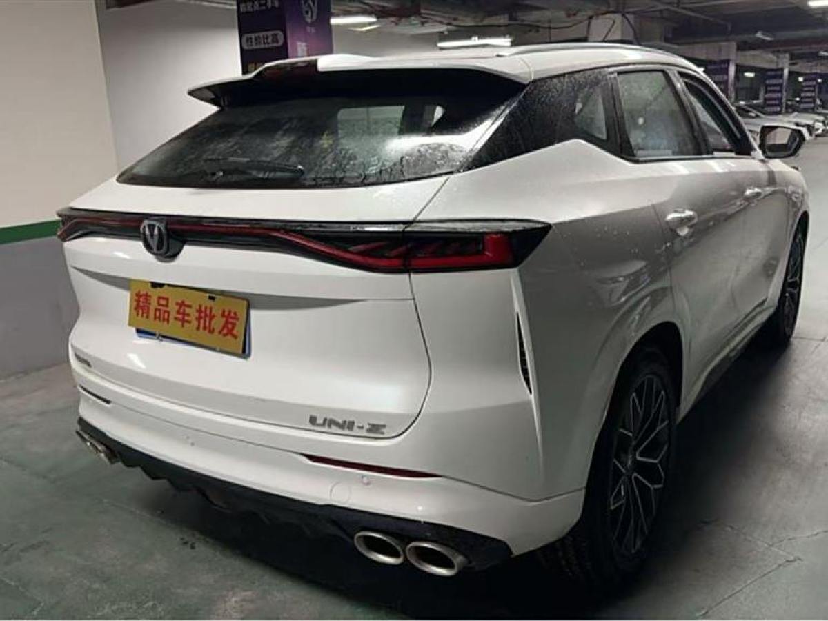 長(zhǎng)安 長(zhǎng)安UNI-Z  2025款 1.5T 尊貴型圖片