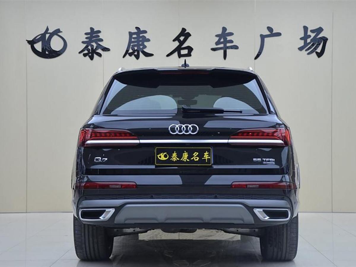 奧迪 奧迪Q7  2023款 55 TFSI quattro S line運(yùn)動(dòng)型圖片