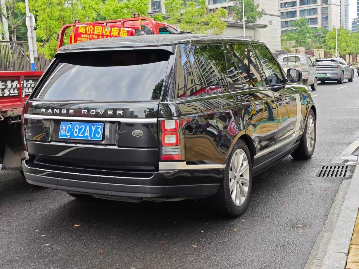 路虎 攬勝  2018款 3.0 V6 SC AB 尊崇創(chuàng)世加長版圖片