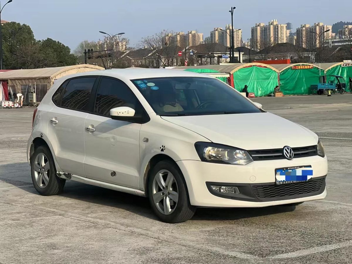 2013年3月大眾 途安  2013款 1.4 TSI 5座豪華璀璨版